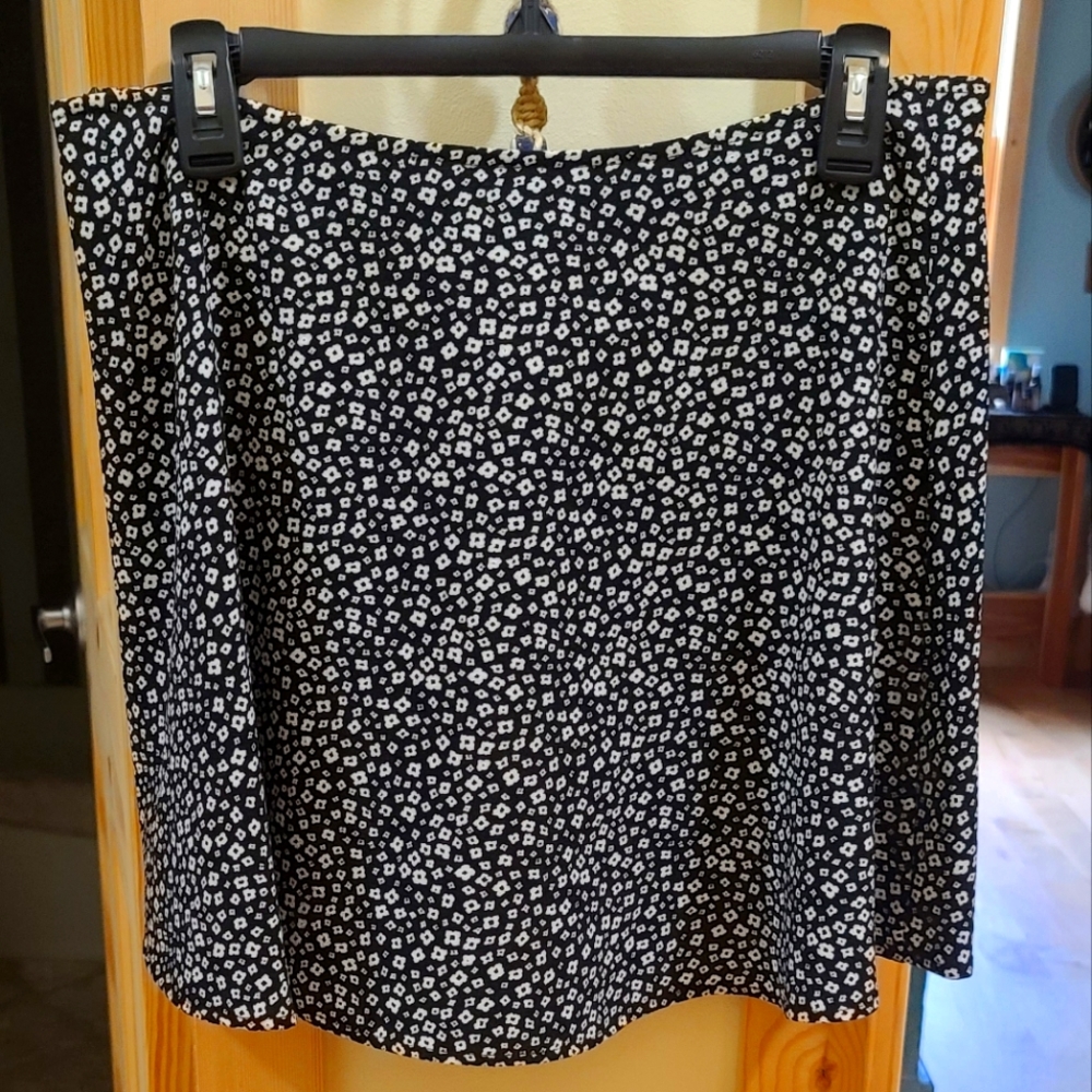 Mini-skater skirt
